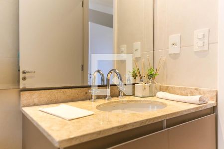 Apartamento à venda com 174m², 2 quartos e 3 vagasBanheiro da Suíte 1