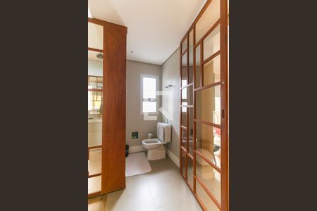 Apartamento à venda com 174m², 2 quartos e 3 vagasBanheiro da Suíte 2