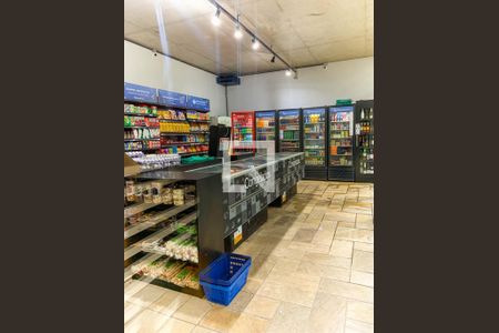 Apartamento à venda com 174m², 2 quartos e 3 vagasMinimercado