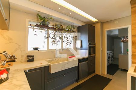 Apartamento à venda com 174m², 2 quartos e 3 vagasCozinha