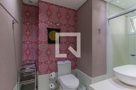 Apartamento para alugar com 139m², 2 quartos e 2 vagas Apartamento para alugar com 139m², 2 quartos e 2 vagasBanheiro da Suíte