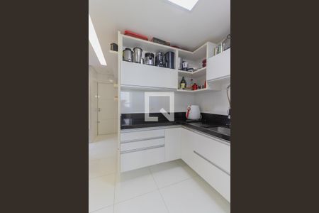 Apartamento para alugar com 139m², 2 quartos e 2 vagas Apartamento para alugar com 139m², 2 quartos e 2 vagasCozinha