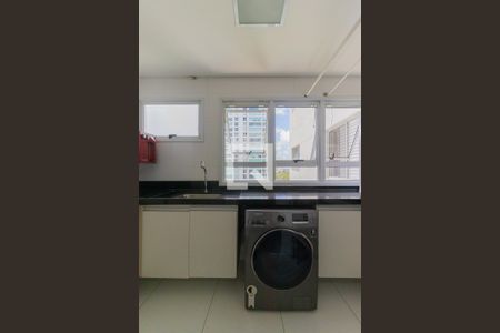 Apartamento para alugar com 139m², 2 quartos e 2 vagas Apartamento para alugar com 139m², 2 quartos e 2 vagasLavanderia