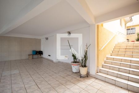 Casa à venda com 205m², 4 quartos e 2 vagas Casa à venda com 205m², 4 quartos e 2 vagasGaragem