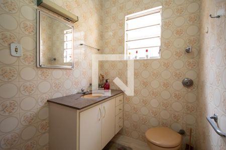 Casa à venda com 205m², 4 quartos e 2 vagas Casa à venda com 205m², 4 quartos e 2 vagasBanheiro 3