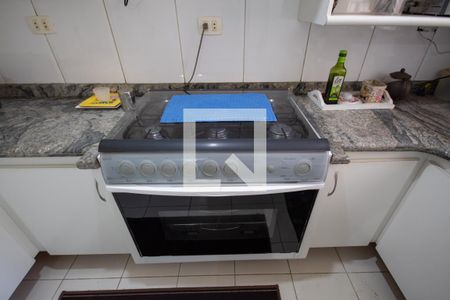 Casa à venda com 205m², 4 quartos e 2 vagas Casa à venda com 205m², 4 quartos e 2 vagasCozinha