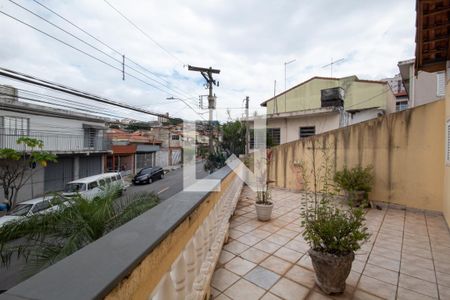 Varanda de casa à venda com 4 quartos, 205m² em Bela Vista, Osasco