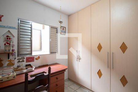 Casa à venda com 205m², 4 quartos e 2 vagas Casa à venda com 205m², 4 quartos e 2 vagasQuarto 3