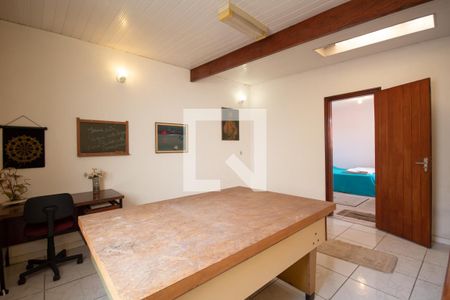 Casa à venda com 205m², 4 quartos e 2 vagas Casa à venda com 205m², 4 quartos e 2 vagasSala Multiuso