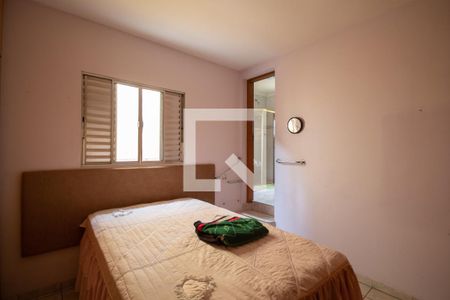 Casa à venda com 205m², 4 quartos e 2 vagas Casa à venda com 205m², 4 quartos e 2 vagasSuíte 1