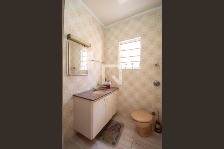 Casa à venda com 205m², 4 quartos e 2 vagas Casa à venda com 205m², 4 quartos e 2 vagasBanheiro 3