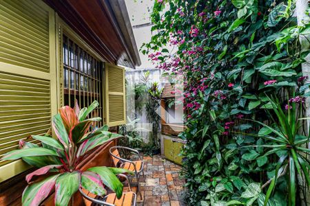 Casa à venda com 160m², 4 quartos e 2 vagas Casa à venda com 160m², 4 quartos e 2 vagasÁrea de Serviço