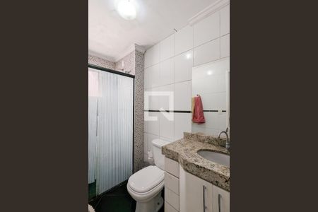Apartamento à venda com 72m², 2 quartos e 2 vagasBanheiro da suíte
