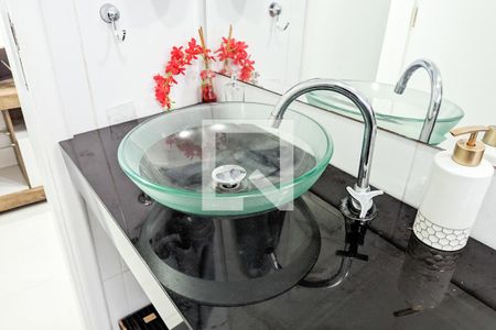 Apartamento à venda com 72m², 2 quartos e 2 vagasBanheiro
