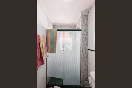 Apartamento à venda com 72m², 2 quartos e 2 vagasBanheiro da suíte