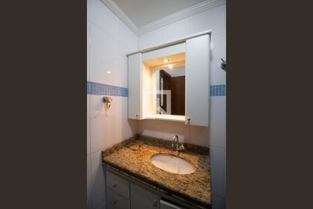 Casa à venda com 160m², 4 quartos e 2 vagasBanheiro