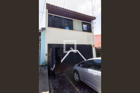 Casa à venda com 160m², 4 quartos e 2 vagasFachada