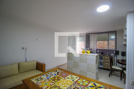 Casa de condomínio à venda com 250m², 5 quartos e 3 vagas Casa de condomínio à venda com 250m², 5 quartos e 3 vagasEdícula