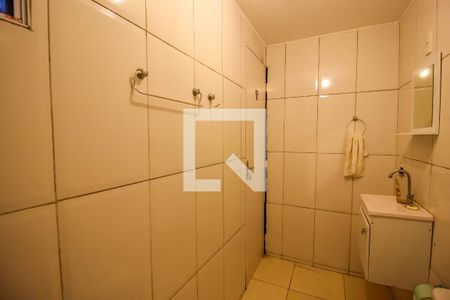 Casa de condomínio à venda com 250m², 5 quartos e 3 vagas Casa de condomínio à venda com 250m², 5 quartos e 3 vagasEdícula