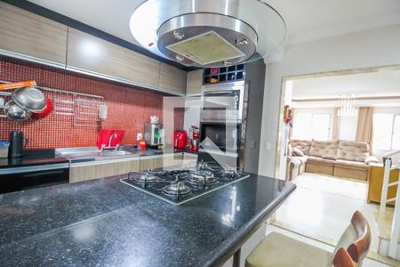 Casa de condomínio à venda com 250m², 5 quartos e 3 vagas Casa de condomínio à venda com 250m², 5 quartos e 3 vagasCozinha