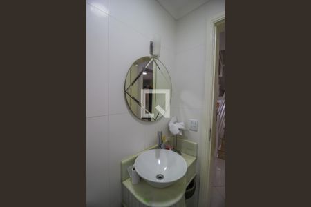 Casa de condomínio à venda com 250m², 5 quartos e 3 vagas Casa de condomínio à venda com 250m², 5 quartos e 3 vagasLavabo