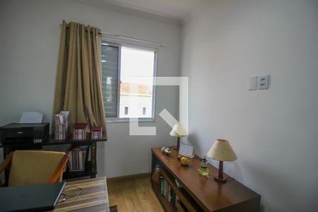 Casa de condomínio à venda com 250m², 5 quartos e 3 vagas Casa de condomínio à venda com 250m², 5 quartos e 3 vagasEscritório