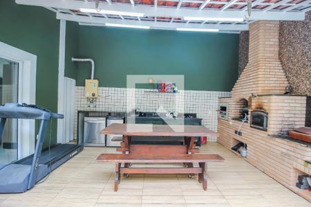 Casa de condomínio à venda com 250m², 5 quartos e 3 vagas Casa de condomínio à venda com 250m², 5 quartos e 3 vagasEspaço Gourmet