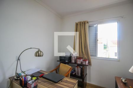 Casa de condomínio à venda com 250m², 5 quartos e 3 vagas Casa de condomínio à venda com 250m², 5 quartos e 3 vagasEscritório