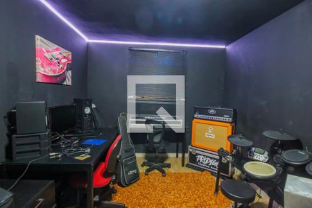 Casa de condomínio à venda com 250m², 5 quartos e 3 vagas Casa de condomínio à venda com 250m², 5 quartos e 3 vagasEdícula