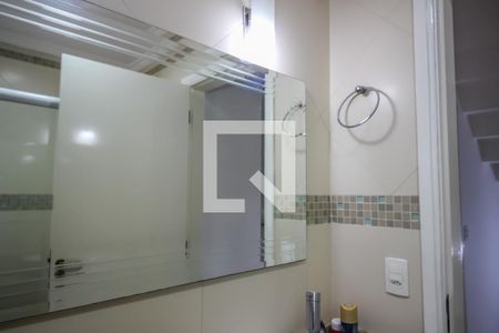 Casa de condomínio à venda com 250m², 5 quartos e 3 vagas Casa de condomínio à venda com 250m², 5 quartos e 3 vagasBanheiro