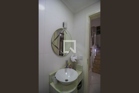 Casa de condomínio à venda com 250m², 5 quartos e 3 vagas Casa de condomínio à venda com 250m², 5 quartos e 3 vagasLavabo