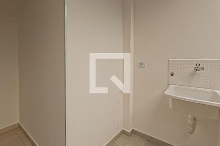 Studio para alugar com 30m², 1 quarto e sem vaga Studio para alugar com 30m², 1 quarto e sem vagaÁrea de Serviço