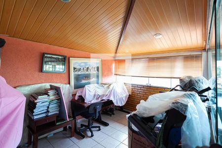 Casa à venda com 180m², 3 quartos e 3 vagasTerraço - Escritório