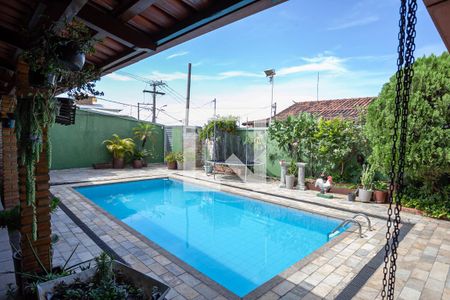 Casa à venda com 180m², 3 quartos e 3 vagasQuintal