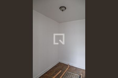 Apartamento à venda com 78m², 2 quartos e sem vaga Apartamento à venda com 78m², 2 quartos e sem vagaQuarto de Serviço