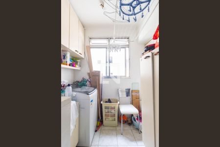 Apartamento à venda com 70m², 2 quartos e 1 vagaÁrea de Serviço