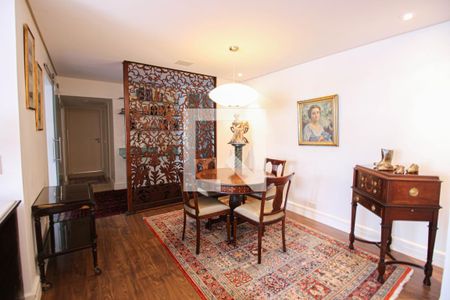 Sala de casa à venda com 5 quartos, 200m² em Vila Anglo Brasileira, São Paulo