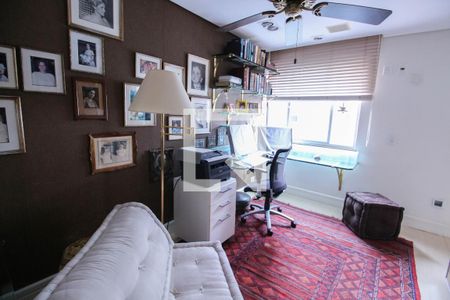 Casa à venda com 200m², 5 quartos e 3 vagasQuarto 2