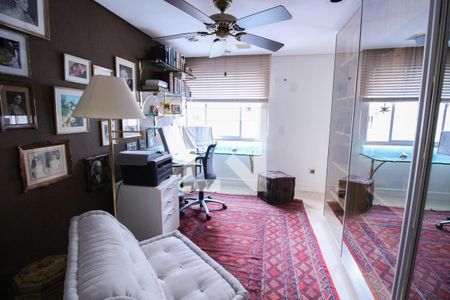 Casa à venda com 200m², 5 quartos e 3 vagasQuarto 2