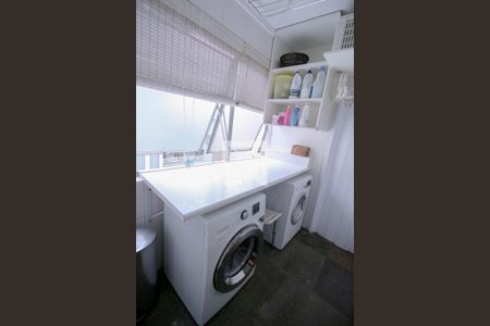 Casa à venda com 200m², 5 quartos e 3 vagasÁrea de Serviço