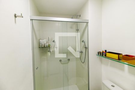 Apartamento à venda com 92m², 3 quartos e 2 vagas Apartamento à venda com 92m², 3 quartos e 2 vagasBanheiro Corredor