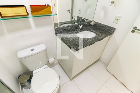 Apartamento à venda com 92m², 3 quartos e 2 vagas Apartamento à venda com 92m², 3 quartos e 2 vagasBanheiro Corredor
