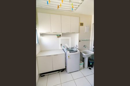 Apartamento à venda com 92m², 3 quartos e 2 vagas Apartamento à venda com 92m², 3 quartos e 2 vagasÁrea de Serviço