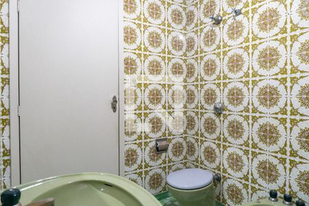 Casa à venda com 150m², 5 quartos e 5 vagasBanheiro 2