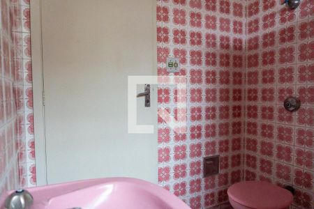 Casa à venda com 150m², 5 quartos e 5 vagasBanheiro 1