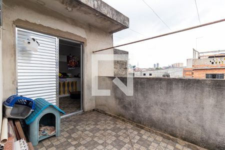 Casa à venda com 125m², 3 quartos e 2 vagas Casa à venda com 125m², 3 quartos e 2 vagasVaranda