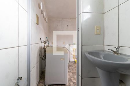 Casa à venda com 125m², 3 quartos e 2 vagas Casa à venda com 125m², 3 quartos e 2 vagasBanheiro 2