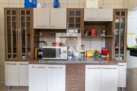 Casa à venda com 125m², 3 quartos e 2 vagas Casa à venda com 125m², 3 quartos e 2 vagasCozinha - Armários