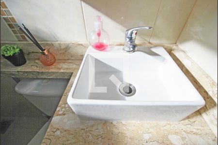 Casa à venda com 148m², 3 quartos e 2 vagasBanheiro 2