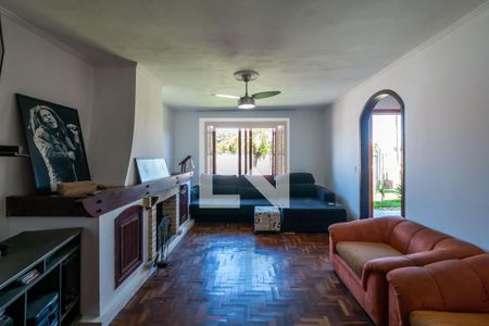Sala de casa à venda com 3 quartos, 210m² em Espírito Santo, Porto Alegre